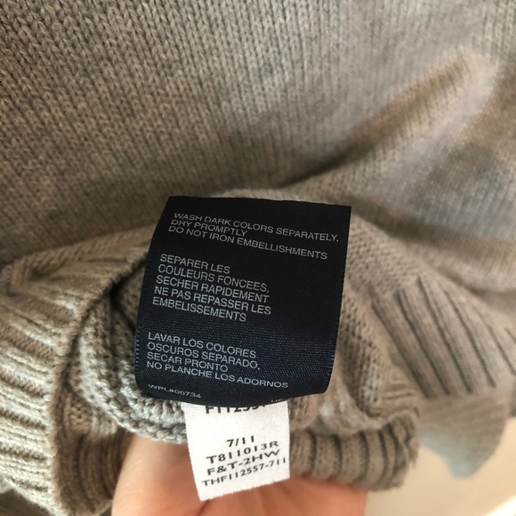 Tommy Hilfiger Big Boy’s Pull Over Gray Sweater Size M (12/14) 100% Cotton - Picture 7 of 12